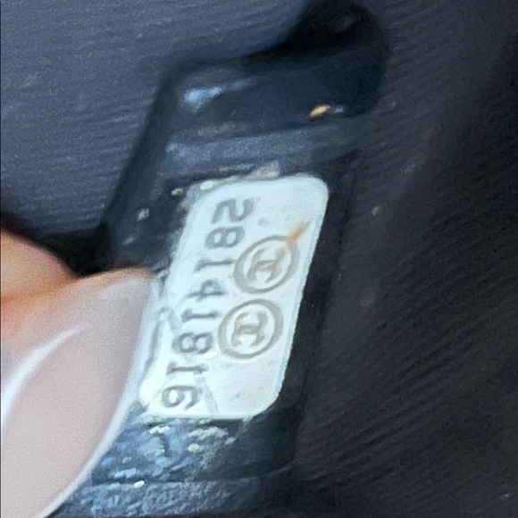 Authentic Chanel Graffiti Reissue O Case - Picture 3 of 6